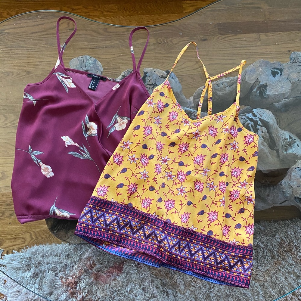 2 Summer Tanks